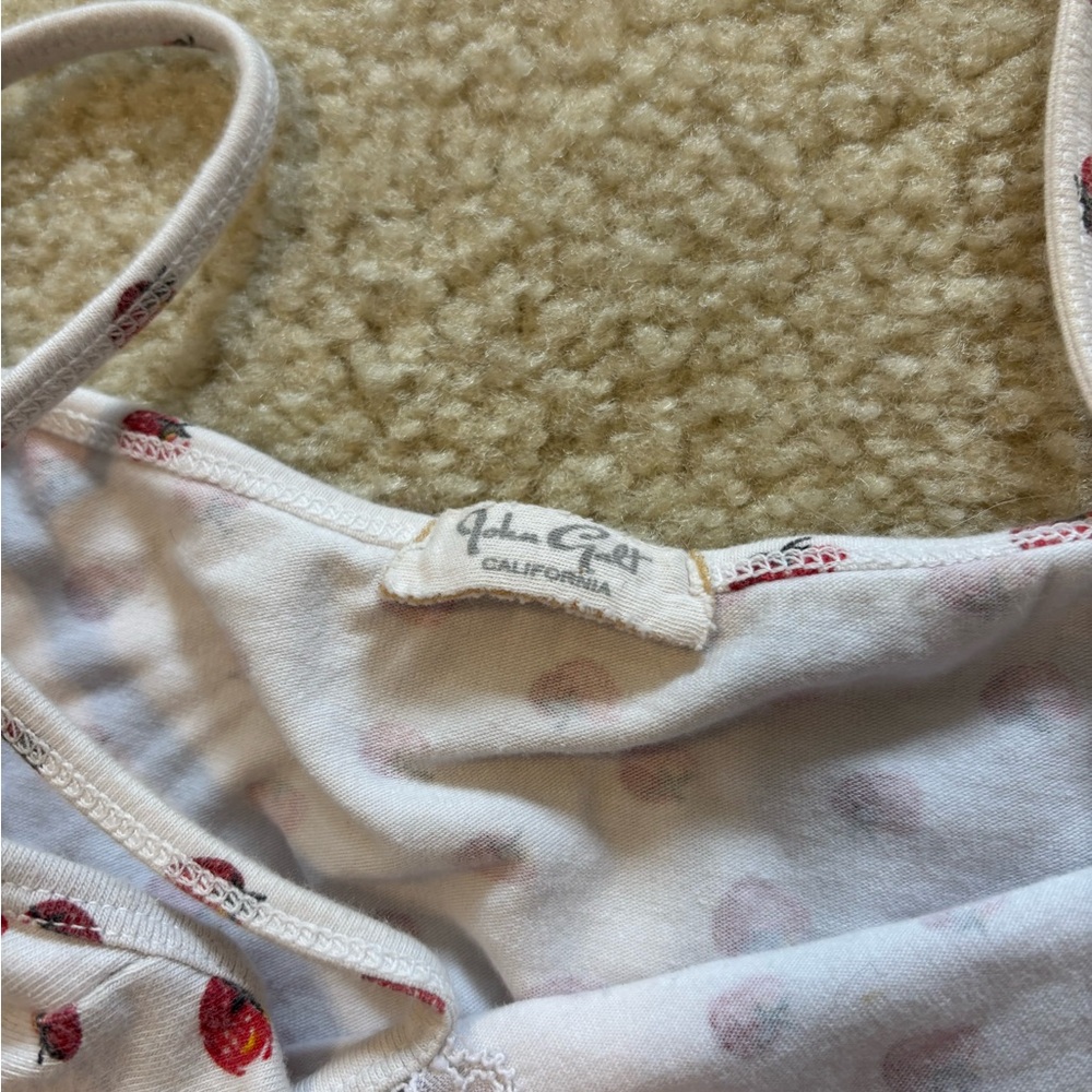 Brandy Melville Strawberry Cropped Tank - Picture 2 of 3